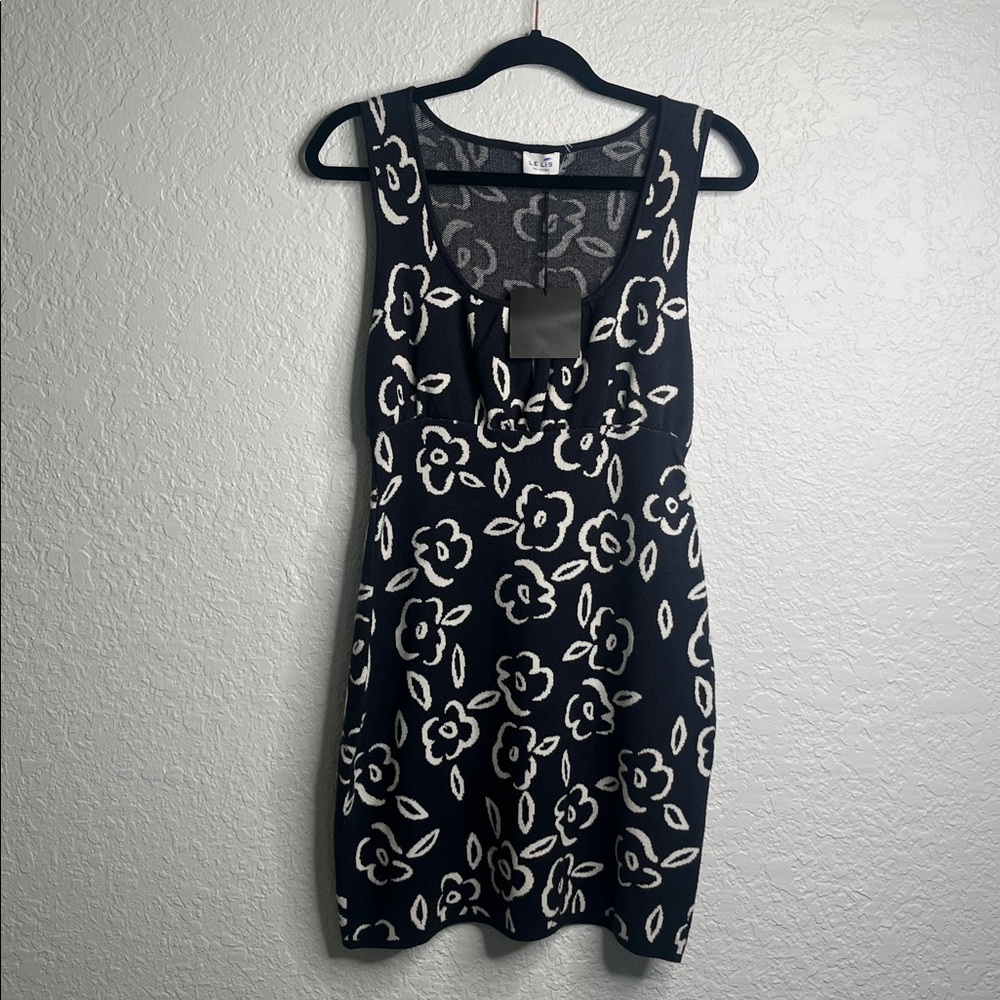 NWT Le Lis Navy Floral Sleeveless Knit Mini Dress Sz M